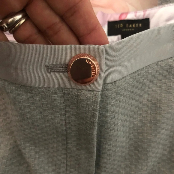 COPY - Ted Baker Title Daizit Skinny Crop Step Hem Pants, Grey, US Size 10 - Picture 9 of 13